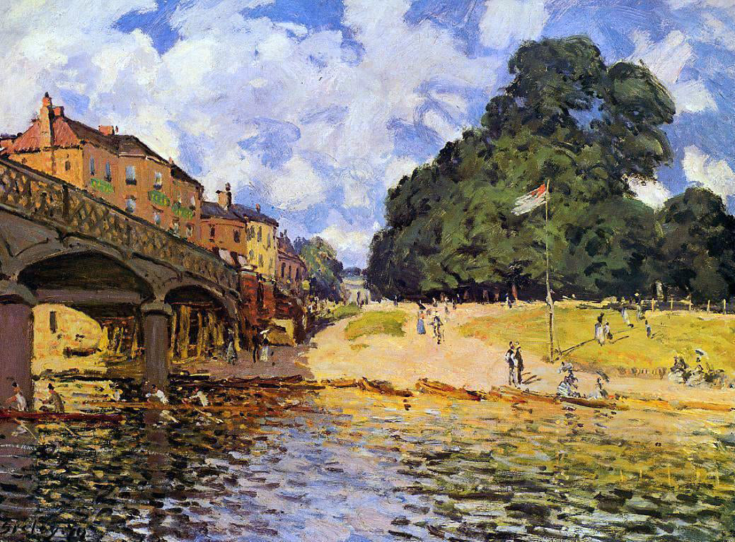  Alfred Sisley Bridge at Hampton Court - Canvas Print