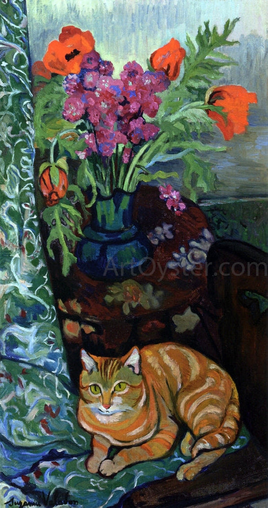  Suzanne Valadon Cat Lying in front of a Bouquet of Flowers - Canvas Print